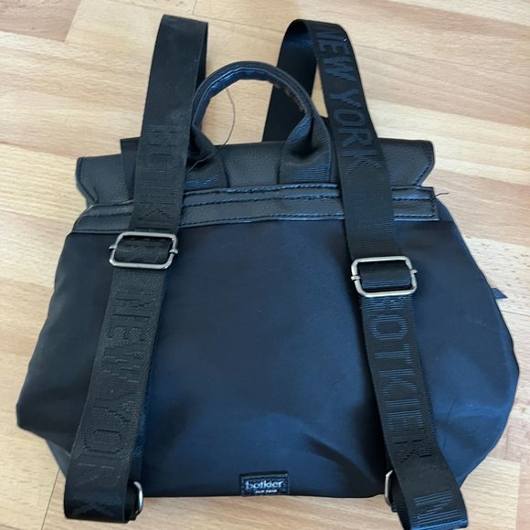 Botkier NY Backpack/purse - Picture 3 of 4